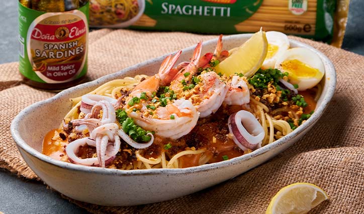 Spaghetti Palabok with Spanish Sardines Flakes
