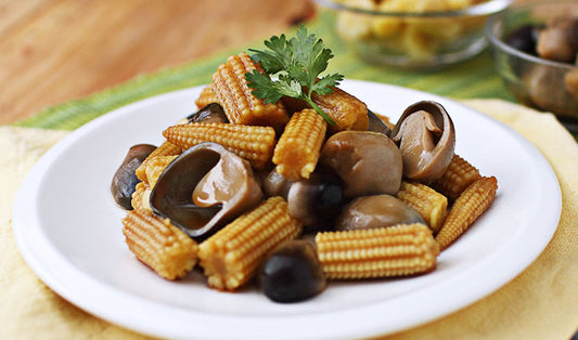 Straw Mushroom and Baby Corn Saute